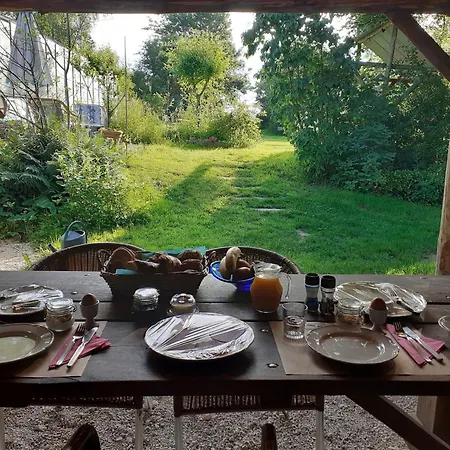 Charme Rural, Verte Confortable Avec Petit-dejeuner Gourmet - Fr-1-589-741 3*